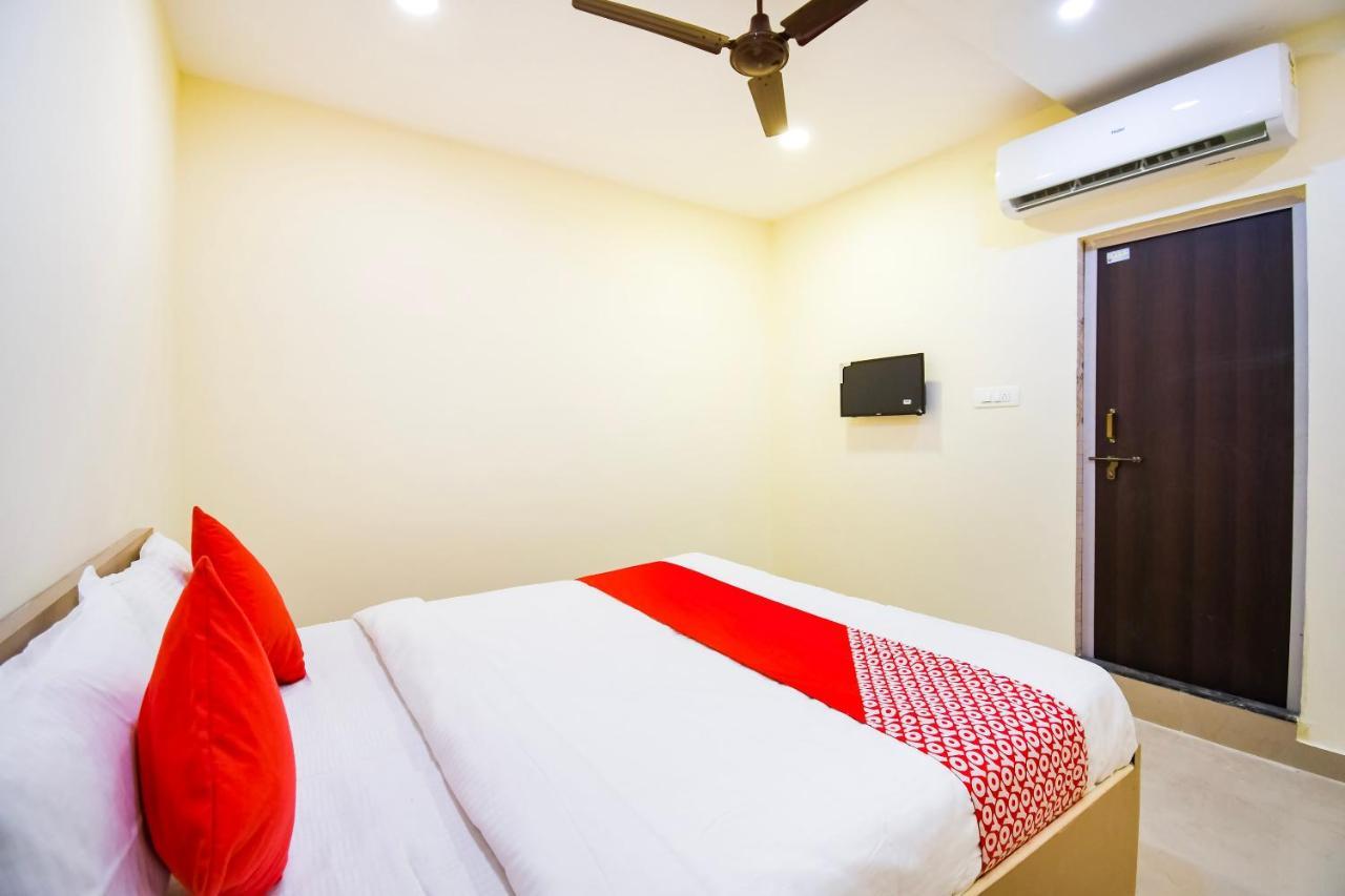 Oyo Flagship 45586 Hotel Airport Inn Rāipur Exterior foto