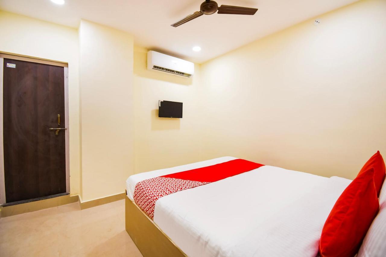 Oyo Flagship 45586 Hotel Airport Inn Rāipur Exterior foto